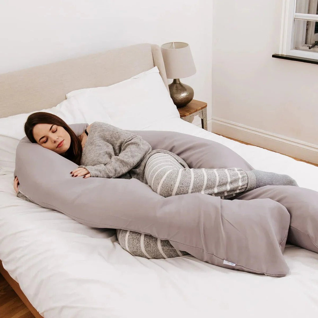 The Ultimate Guide to Pregnancy Pillows: Comfort and Support for Expecting Mothers - For Your Little One
