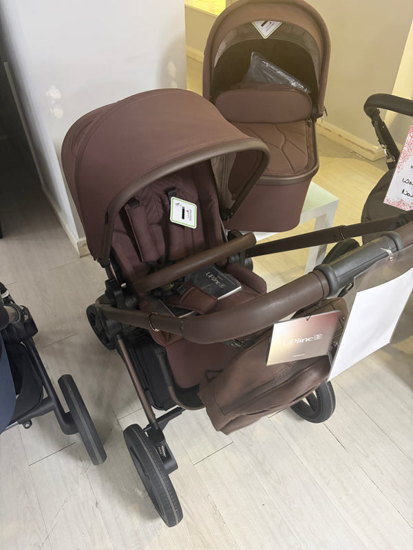 Burgundy 2-in-1 pram with carrycot and seat, adjustable canopy and wheels