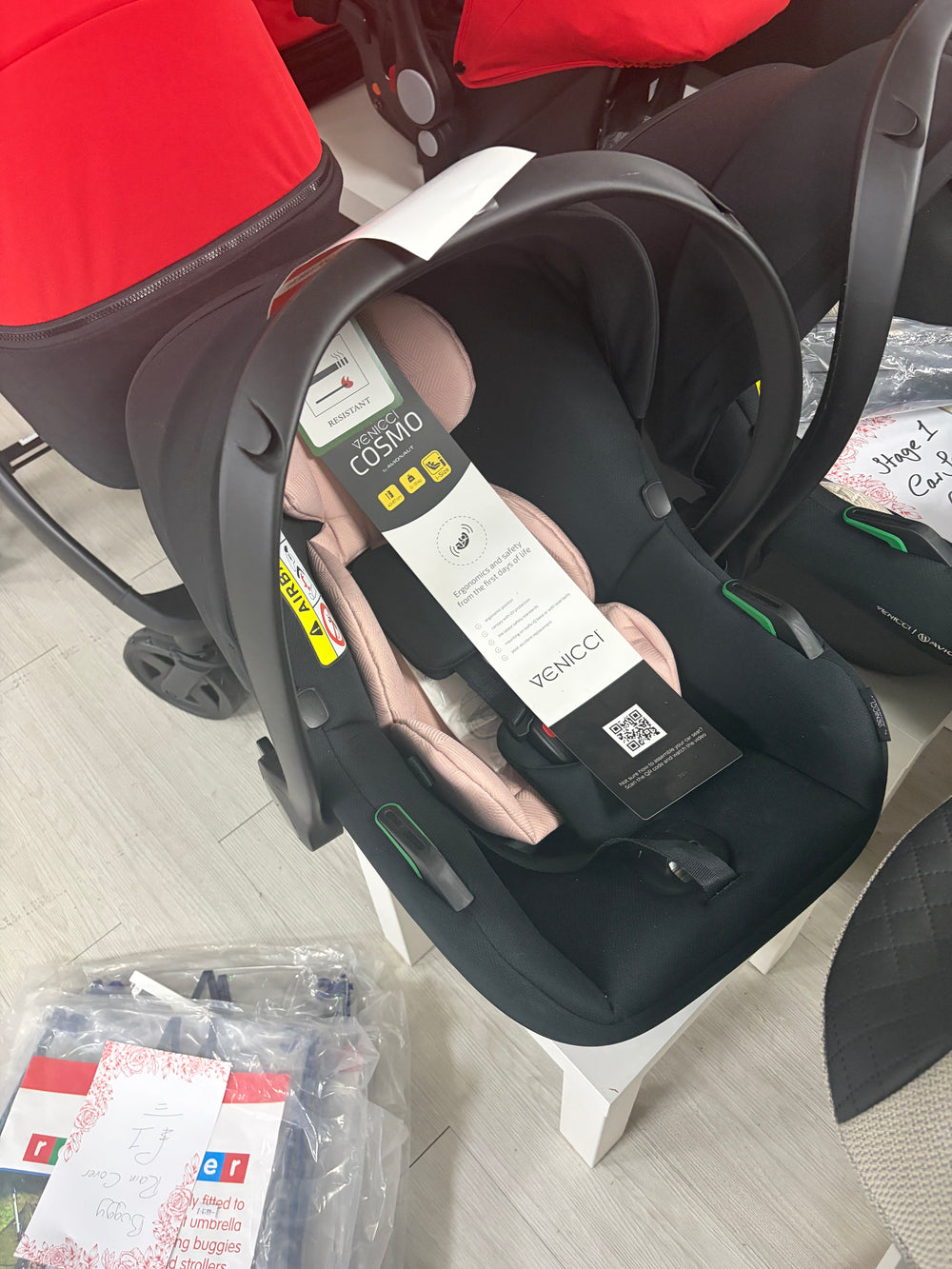 Venicci Cosmo Newborn Car Seat - Pink Clearance