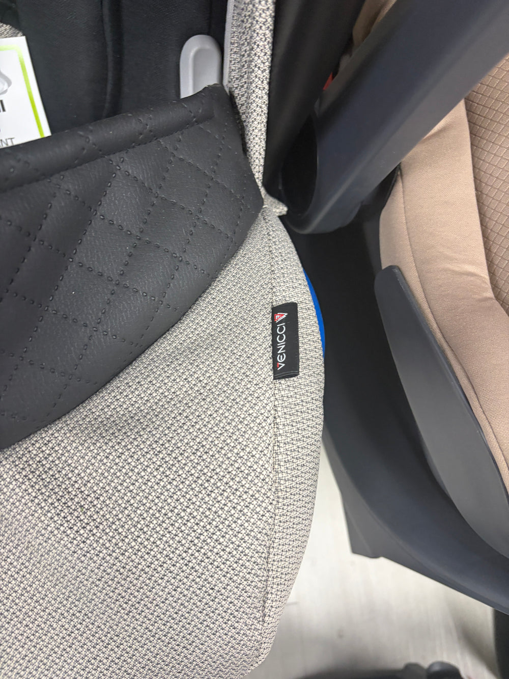 Venicci Newborn Car Seat - Beige / Black Clearance
