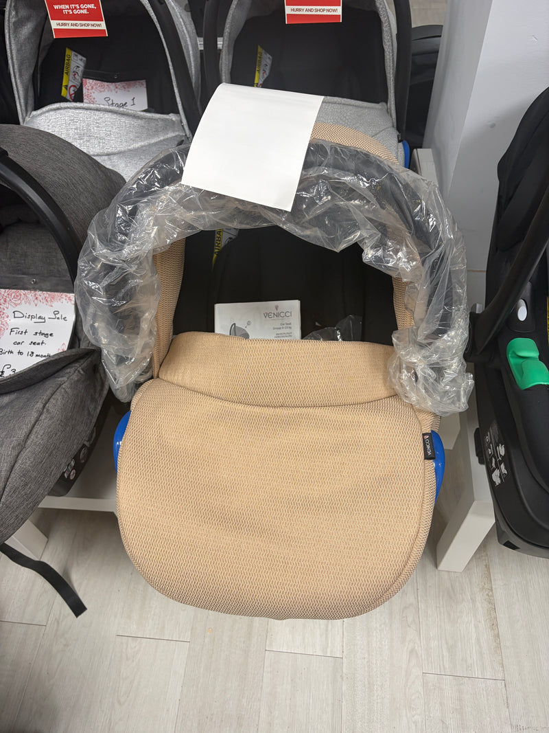 Venicci Newborn Car Seat - Cream Clearance