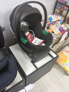 Cybex Aton B2 i-size Car Seat And Isofix Base - Clearance