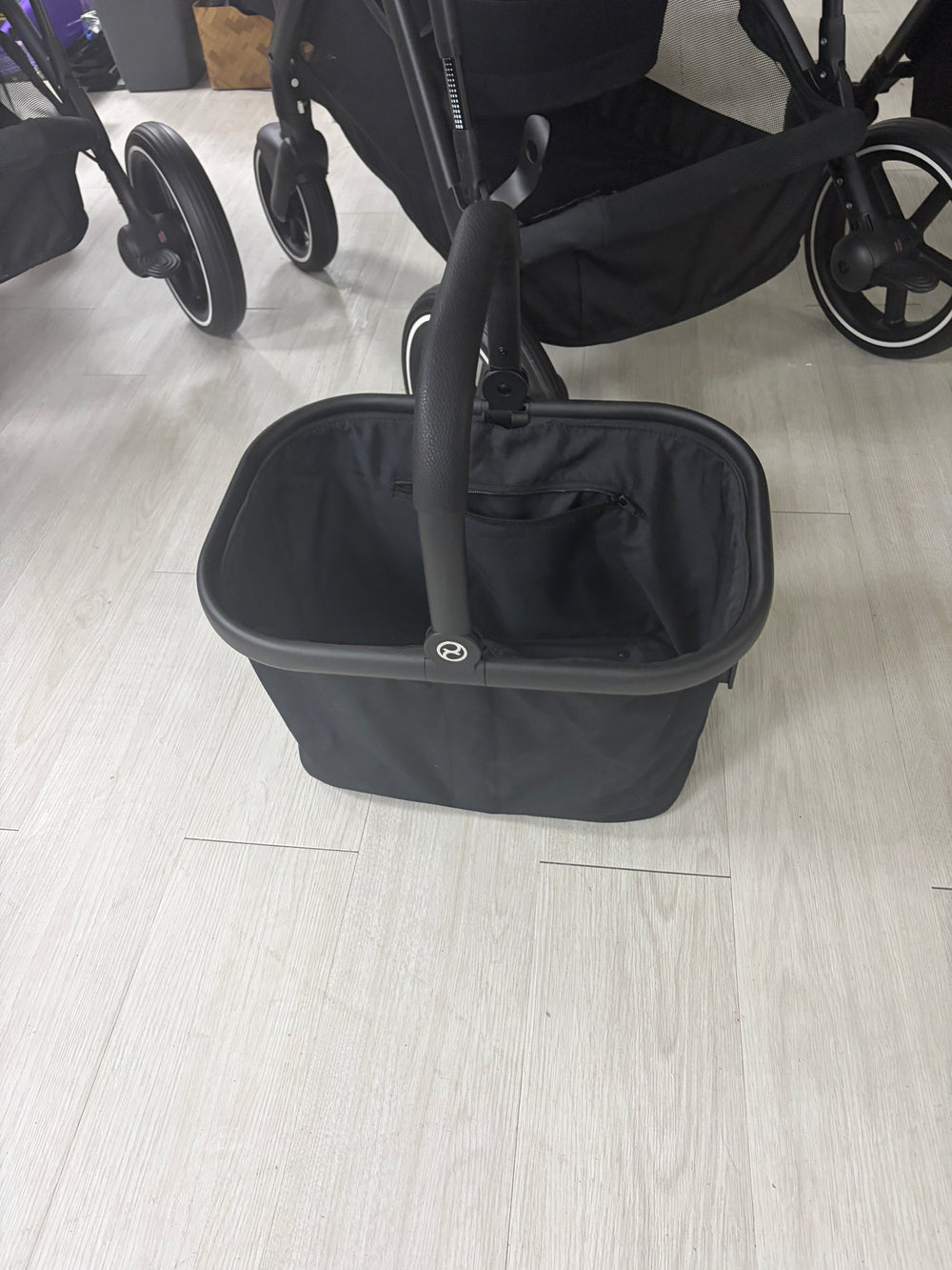 Cybex Gazelle Double (Seat Unit / Carrycot) With Shopping Basket - Moon Black Clearance