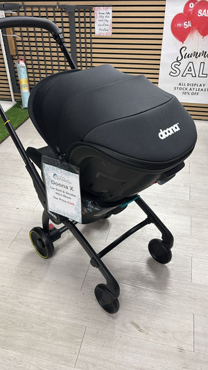 Doona X in Black - Showroom Display Clearance