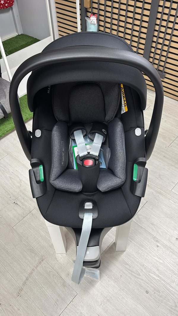 Maxi Cosi Pebble 360 Car Seat - Showroom Display Model