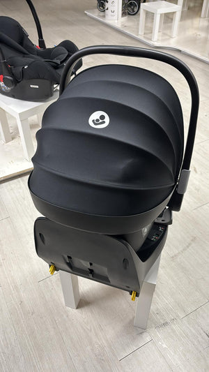 Maxi Cosi Pebble 360 Car Seat - Showroom Display Model