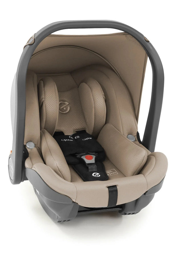 Babystyle Oyster Capsule Car Seat And Isofix Base - Butterscotch Clearance